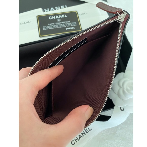 BRAND NEW Chanel Classic Small O-Case - Picture 8 of 16